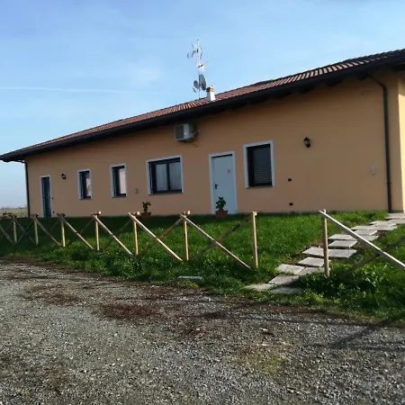 La Dea Lumaca לינה וארוחת בוקר Villareggia