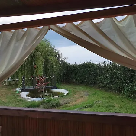 לינה וארוחת בוקר La Dea Lumaca 3*